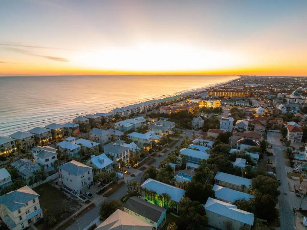 2-Story Home, Walk To Beach, Hot Tub, Free Wifi, Pets Ok, Community Pool Access Destin United States
